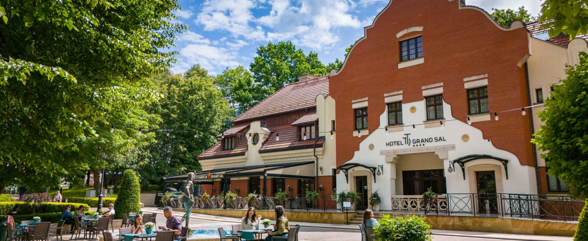 Therapeutic stay with accommodation at Grand Sal**** Hotel