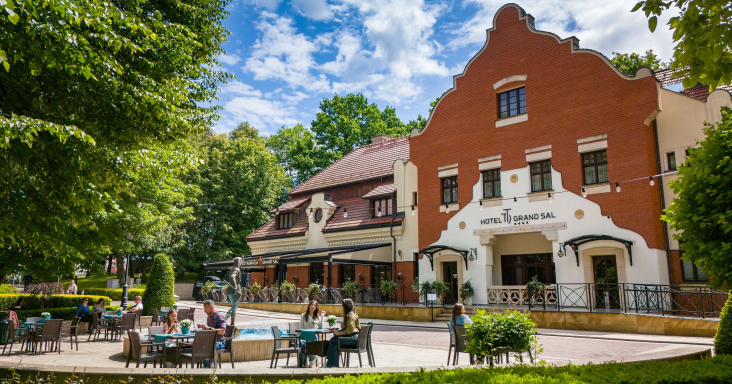 Therapeutic stay with accommodation at Grand Sal**** Hotel