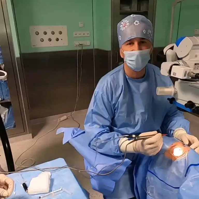 Wszczepienie soczewki fakijnej